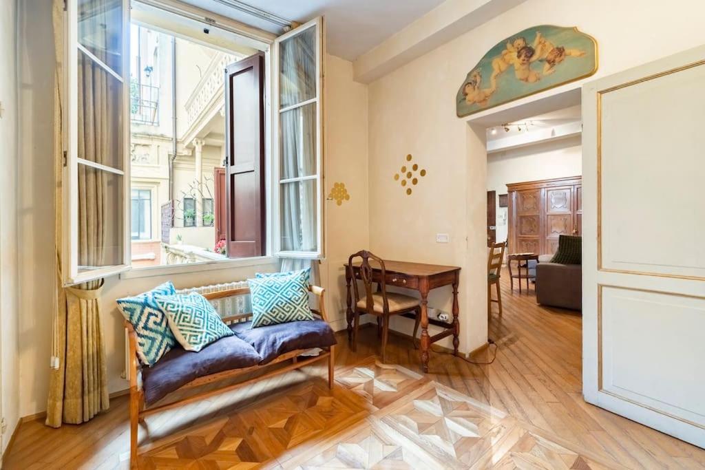 Appartamento Elegante E Centrale La Foglia D'Oro بولونيا المظهر الخارجي الصورة