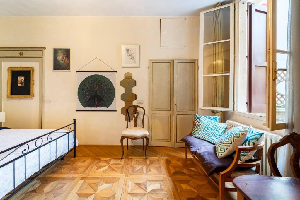 Appartamento Elegante E Centrale La Foglia D'Oro بولونيا المظهر الخارجي الصورة